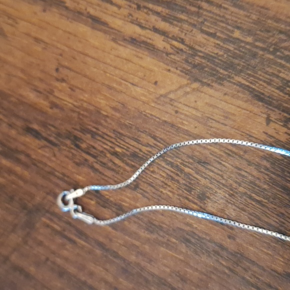 Silver chain with a drink charm - Picture 2 of 5